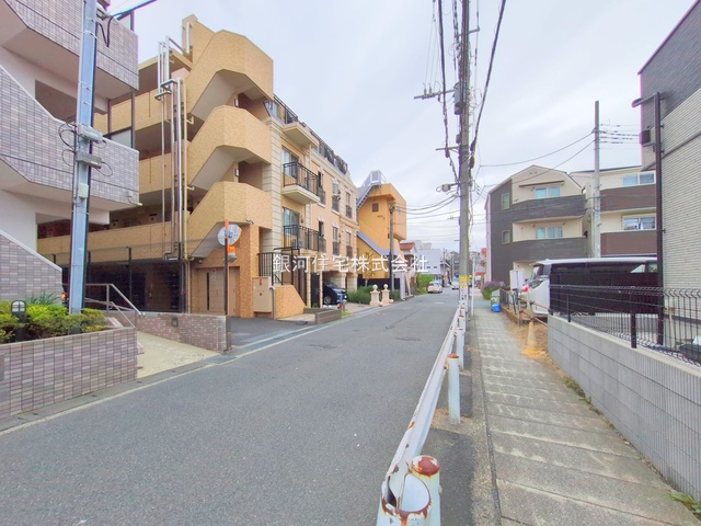 G00384193 神奈川県川崎市高津区子母口 中古マンション 4480万円 専有面積65.35m² (約19.76坪) 間取り３ＬＤＫ 所在階2階 築年月2007年03月(築18年)【外観6】