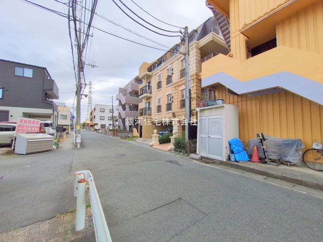 G00384193 神奈川県川崎市高津区子母口 中古マンション 4480万円 専有面積65.35m² (約19.76坪) 間取り３ＬＤＫ 所在階2階 築年月2007年03月(築18年)【外観8】