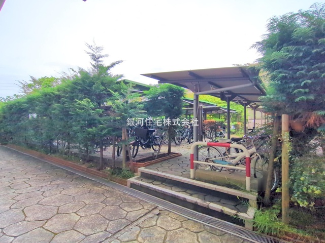 G00384194 神奈川県横浜市泉区岡津町 中古マンション 2980万円 専有面積97.29m² (約29.43坪) 間取り３ＬＤＫ 所在階6階 築年月1989年10月(築36年)【外観9】