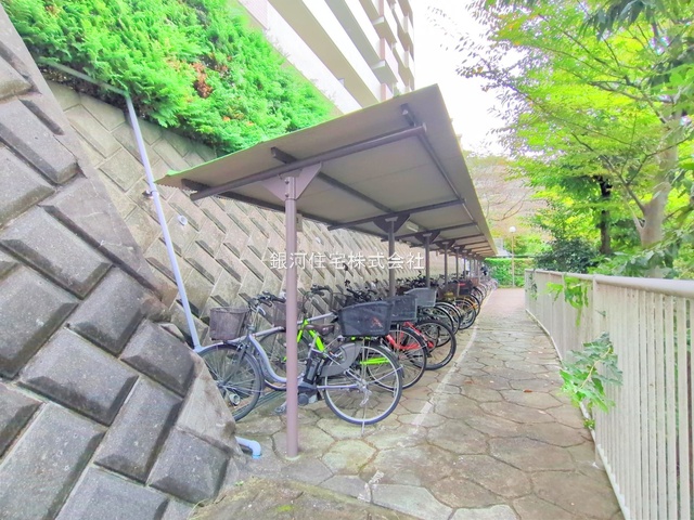 G00384194 神奈川県横浜市泉区岡津町 中古マンション 2980万円 専有面積97.29m² (約29.43坪) 間取り３ＬＤＫ 所在階6階 築年月1989年10月(築36年)【外観10】