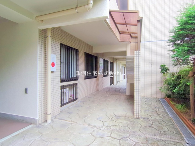 G00384194 神奈川県横浜市泉区岡津町 中古マンション 2980万円 専有面積97.29m² (約29.43坪) 間取り３ＬＤＫ 所在階6階 築年月1989年10月(築36年)【外観17】