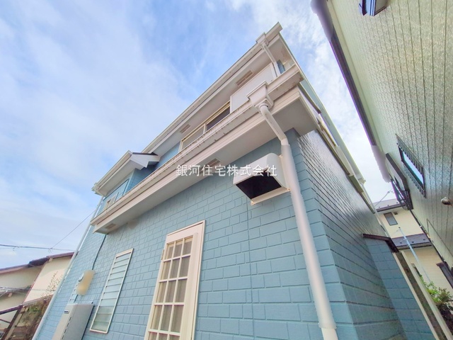 G00384210 神奈川県横浜市泉区白百合３丁目 中古一戸建て 3780万円 土地面積100.10m² (約30.28坪) 建物面積91.71m² (約27.74坪) 間取り４ＬＤＫ 築年月1997年02月(築28年)【外観7】