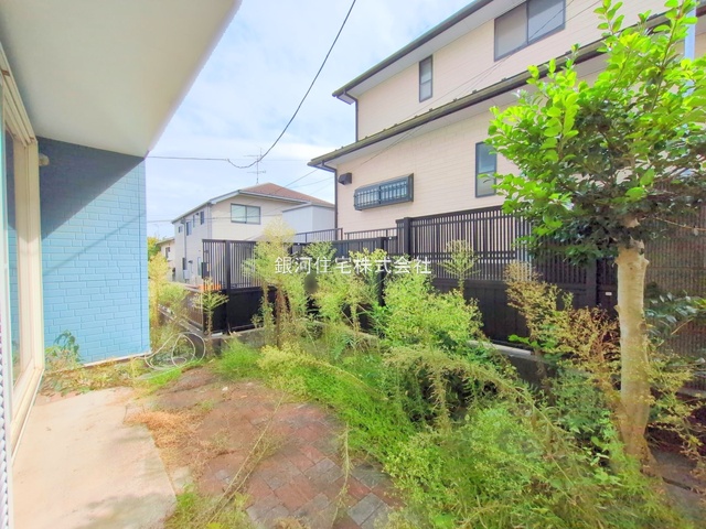 G00384210 神奈川県横浜市泉区白百合３丁目 中古一戸建て 3780万円 土地面積100.10m² (約30.28坪) 建物面積91.71m² (約27.74坪) 間取り４ＬＤＫ 築年月1997年02月(築28年)【外観8】