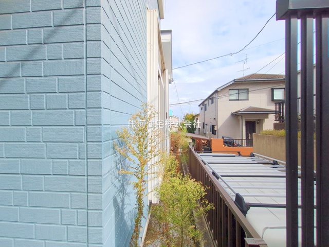 G00384210 神奈川県横浜市泉区白百合３丁目 中古一戸建て 3780万円 土地面積100.10m² (約30.28坪) 建物面積91.71m² (約27.74坪) 間取り４ＬＤＫ 築年月1997年02月(築28年)【外観12】