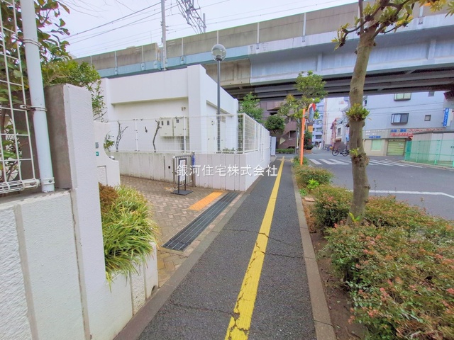 G00384245 東京都江戸川区西葛西５丁目 中古マンション 4350万円 専有面積70.38m² (約21.28坪) 間取り３ＬＤＫ 所在階5階 築年月1983年05月(築42年)【外観12】