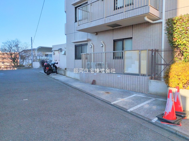 G00384252 神奈川県横浜市戸塚区平戸１丁目 中古マンション 1980万円 専有面積57.20m² (約17.30坪) 間取り３ＬＤＫ 所在階4階 築年月1994年07月(築31年)【外観9】