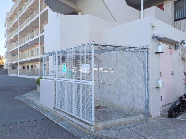 G00384252 神奈川県横浜市戸塚区平戸１丁目 中古マンション 1980万円 専有面積57.20m² (約17.30坪) 間取り３ＬＤＫ 所在階4階 築年月1994年07月(築31年)【外観10】