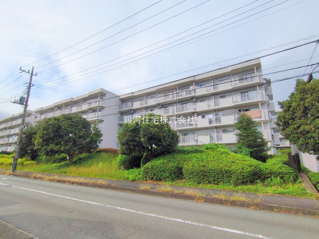 G00384254 神奈川県厚木市宮の里４丁目 中古マンション 998万円 専有面積76.91m² (約23.26坪) 間取り３ＬＤＫ 所在階4階 築年月1983年03月(築42年)【外観11】