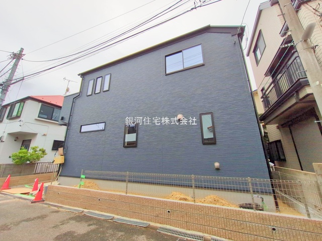 G00384259 千葉県市川市大洲３丁目 新築一戸建て 5099万円 土地面積94.69m² (約28.64坪) 建物面積94.19m² (約28.49坪) 間取り３ＬＤＫ 築年月2025年10月(築１年以内)【外観13】