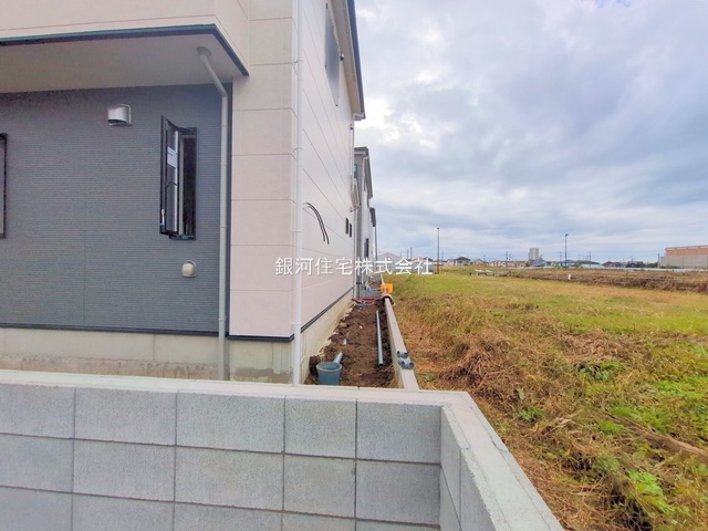 G00384273 千葉県市川市北方町４丁目 新築一戸建て 5799万円 土地面積154.46m² (約46.72坪) 建物面積108.15m² (約32.71坪) 間取り４ＬＤＫ 築年月2025年11月(築１年以内)【外観8】