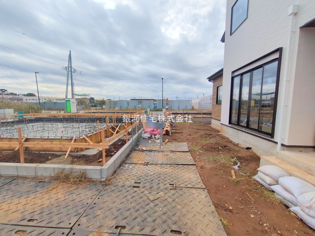 G00384275 千葉県市川市北方町４丁目 新築一戸建て 5399万円 土地面積198.86m² (約60.15坪) 建物面積109.06m² (約32.99坪) 間取り４ＬＤＫ 築年月2025年11月(築１年以内)【外観6】