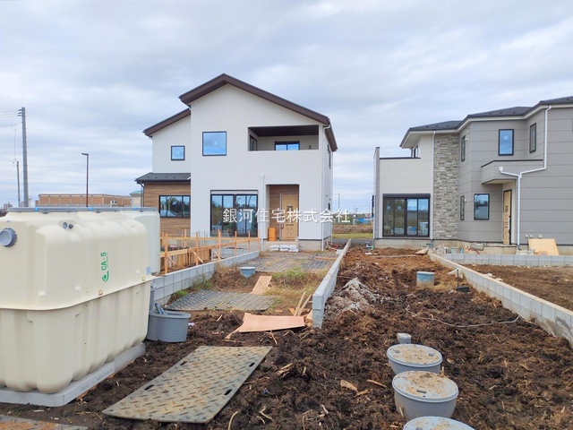 G00384275 千葉県市川市北方町４丁目 新築一戸建て 5399万円 土地面積198.86m² (約60.15坪) 建物面積109.06m² (約32.99坪) 間取り４ＬＤＫ 築年月2025年11月(築１年以内)【外観13】