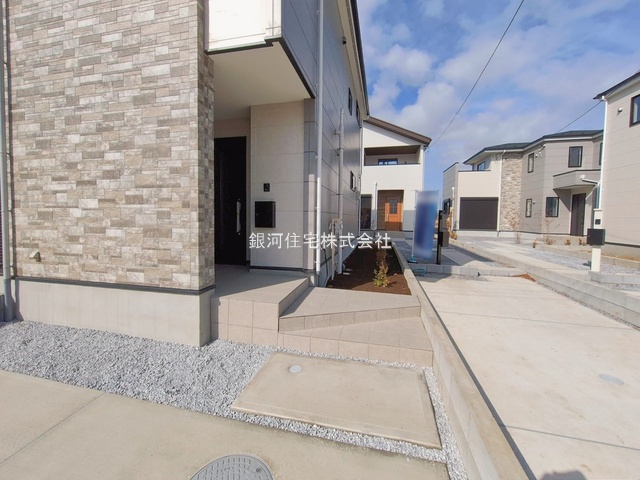 G00384276 千葉県市川市北方町４丁目 新築一戸建て 5188万円 土地面積150.50m² (約45.52坪) 建物面積107.39m² (約32.48坪) 間取り４ＬＤＫ 築年月2026年02月(築１年以内)【外観18】
