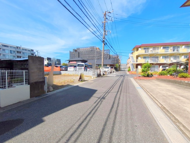 G00384368 千葉県市川市南行徳１丁目 新築一戸建て 7400万円 土地面積82.65m² (約25.00坪) 建物面積102.06m² (約30.87坪) 間取り４ＬＤＫ 築年月2026年01月【外観6】