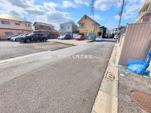 G00384388 千葉県松戸市新松戸５丁目 中古マンション 2490万円 専有面積67.02m² (約20.27坪) 間取り３ＬＤＫ 所在階2階 築年月1992年01月(築33年)【外観11】