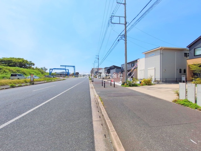 G00384423 千葉県木更津市金田東４丁目 中古一戸建て 4480万円 土地面積166.84m² (約50.46坪) 建物面積110.13m² (約33.31坪) 間取り３ＬＤＫ 築年月2024年10月(築1年)【外観3】