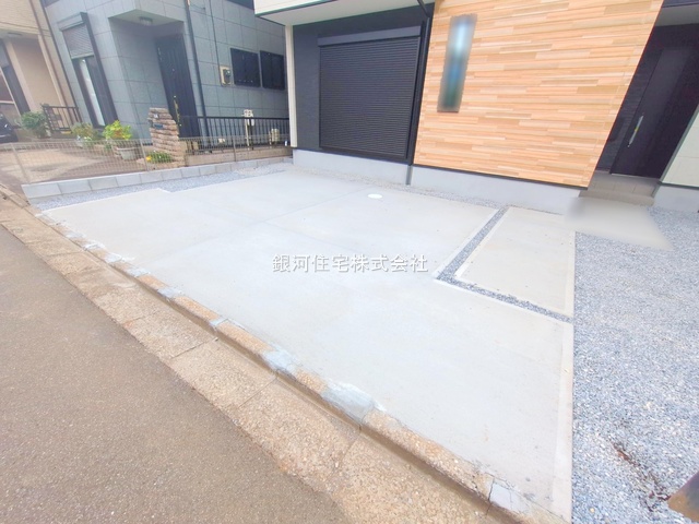 G00384429 千葉県船橋市新高根４丁目 新築一戸建て 4399万円 土地面積135.78m² (約41.07坪) 建物面積110.86m² (約33.53坪) 間取り４ＬＤＫ 築年月2025年11月(築１年以内)【外観8】