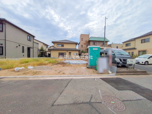 G00384474 千葉県千葉市美浜区幕張西６丁目 新築一戸建て 4980万円 土地面積105.01m² (約31.76坪) 建物面積95.64m² (約28.93坪) 間取り４ＬＤＫ 築年月2026年01月【外観10】