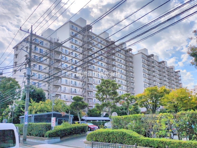 G00384482 千葉県松戸市新松戸７丁目 中古マンション 2680万円 専有面積86.07m² (約26.03坪) 間取り４ＬＤＫ 所在階6階 築年月1980年02月(築45年)【外観4】