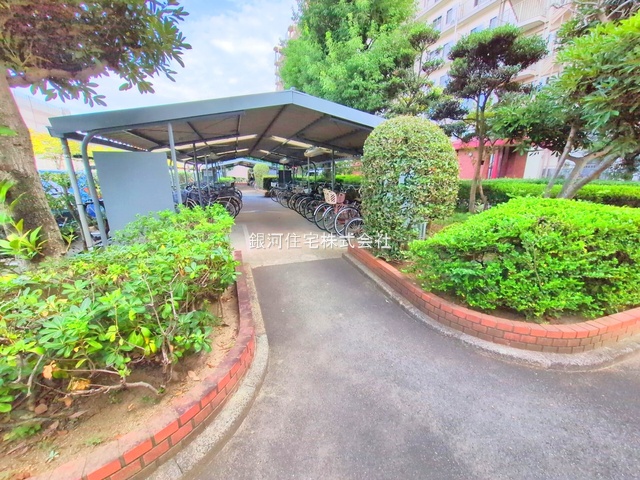 G00384482 千葉県松戸市新松戸７丁目 中古マンション 2680万円 専有面積86.07m² (約26.03坪) 間取り４ＬＤＫ 所在階6階 築年月1980年02月(築45年)【外観7】