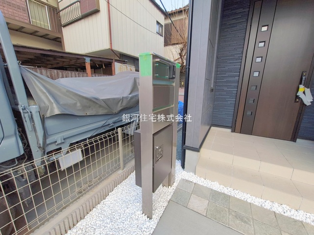 G00384488 神奈川県相模原市南区磯部 新築一戸建て 3080万円 土地面積98.05m² (約29.66坪) 建物面積79.90m² (約24.16坪) 間取り３ＬＤＫ 築年月2026年01月【外観4】