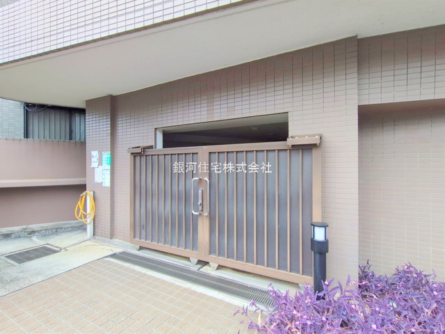 G00384502 神奈川県横浜市旭区白根３丁目 中古マンション 2890万円 専有面積67.03m² (約20.27坪) 間取り３ＬＤＫ 所在階5階 築年月1991年04月(築34年)【外観9】