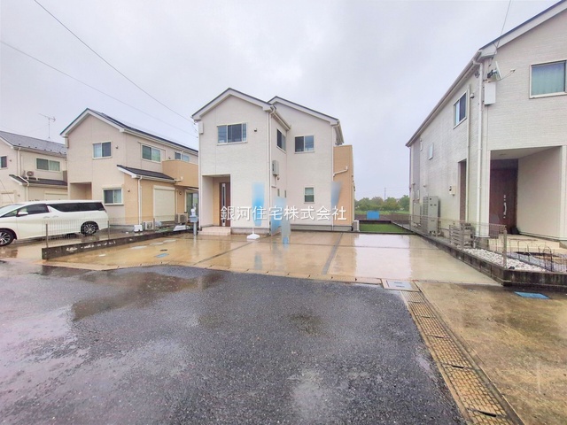 G00384506 千葉県印西市草深 中古一戸建て 3149万円 土地面積168.66m² (約51.01坪) 建物面積103.92m² (約31.43坪) 間取り４ＬＤＫ 築年月2017年01月(築8年)【外観2】