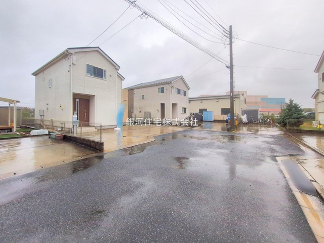 G00384506 千葉県印西市草深 中古一戸建て 3149万円 土地面積168.66m² (約51.01坪) 建物面積103.92m² (約31.43坪) 間取り４ＬＤＫ 築年月2017年01月(築8年)【外観3】