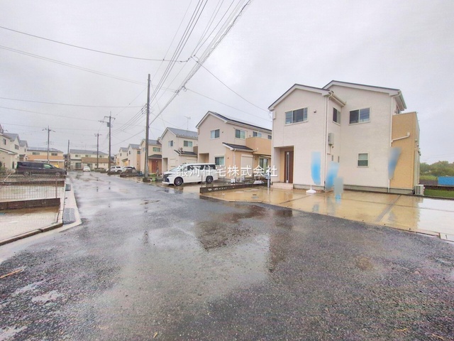 G00384506 千葉県印西市草深 中古一戸建て 3149万円 土地面積168.66m² (約51.01坪) 建物面積103.92m² (約31.43坪) 間取り４ＬＤＫ 築年月2017年01月(築8年)【外観13】