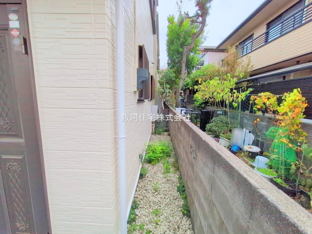 G00384508 神奈川県相模原市南区御園４丁目 中古一戸建て 2699万円 土地面積82.51m² (約24.95坪) 建物面積80.96m² (約24.49坪) 間取り３ＬＤＫ 築年月1993年11月(築32年)【外観17】