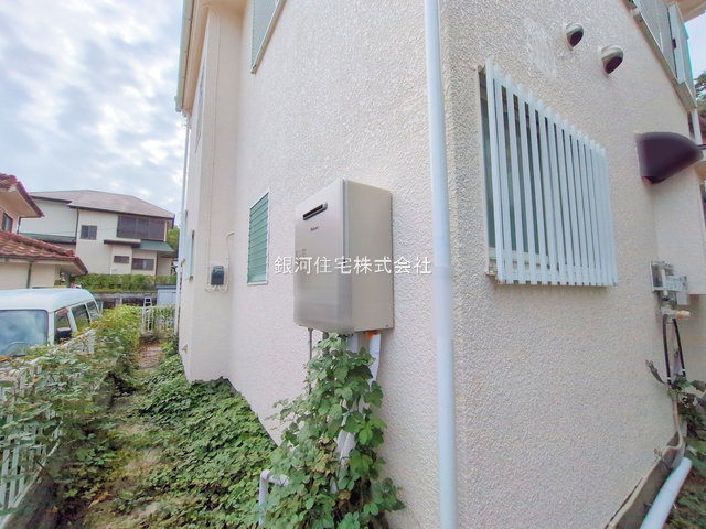 G00384510 東京都八王子市加住町２丁目 中古一戸建て 1869万円 土地面積134.21m² (約40.59坪) 建物面積88.33m² (約26.71坪) 間取り４ＬＤＫ 築年月1988年11月(築37年)【外観4】