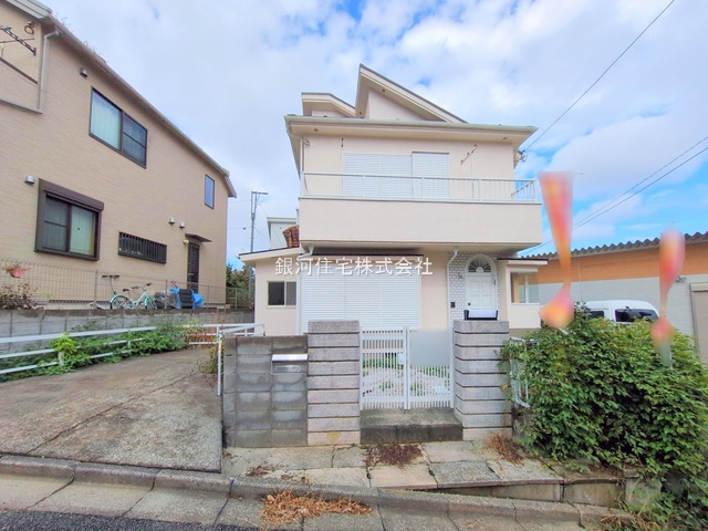 G00384510 東京都八王子市加住町２丁目 中古一戸建て 1869万円 土地面積134.21m² (約40.59坪) 建物面積88.33m² (約26.71坪) 間取り４ＬＤＫ 築年月1988年11月(築37年)【外観12】
