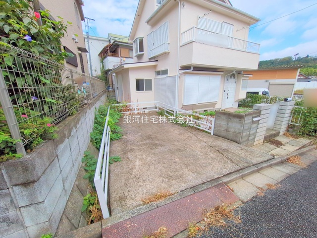 G00384510 東京都八王子市加住町２丁目 中古一戸建て 1869万円 土地面積134.21m² (約40.59坪) 建物面積88.33m² (約26.71坪) 間取り４ＬＤＫ 築年月1988年11月(築37年)【外観17】