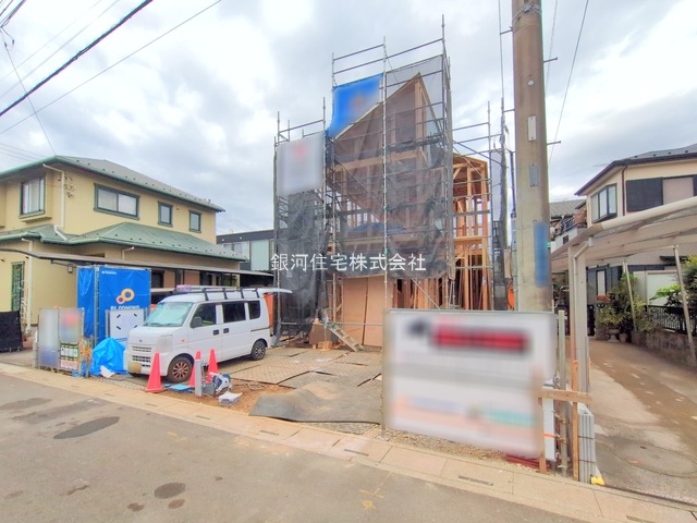 G00384531 埼玉県桶川市坂田東１丁目 新築一戸建て 3998万円 土地面積198.27m² (約59.97坪) 建物面積100.61m² (約30.43坪) 間取り４ＬＤＫ 築年月2026年01月【外観2】