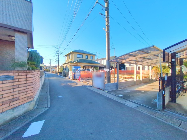 G00384531 埼玉県桶川市坂田東１丁目 新築一戸建て 3998万円 土地面積198.27m² (約59.97坪) 建物面積100.61m² (約30.43坪) 間取り４ＬＤＫ 築年月2026年01月【外観6】