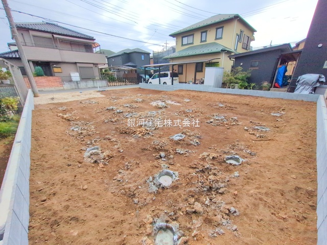 G00384531 埼玉県桶川市坂田東１丁目 新築一戸建て 3998万円 土地面積198.27m² (約59.97坪) 建物面積100.61m² (約30.43坪) 間取り４ＬＤＫ 築年月2026年01月【外観10】