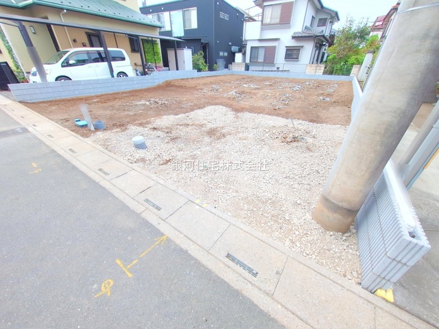 G00384531 埼玉県桶川市坂田東１丁目 新築一戸建て 3998万円 土地面積198.27m² (約59.97坪) 建物面積100.61m² (約30.43坪) 間取り４ＬＤＫ 築年月2026年01月【外観13】