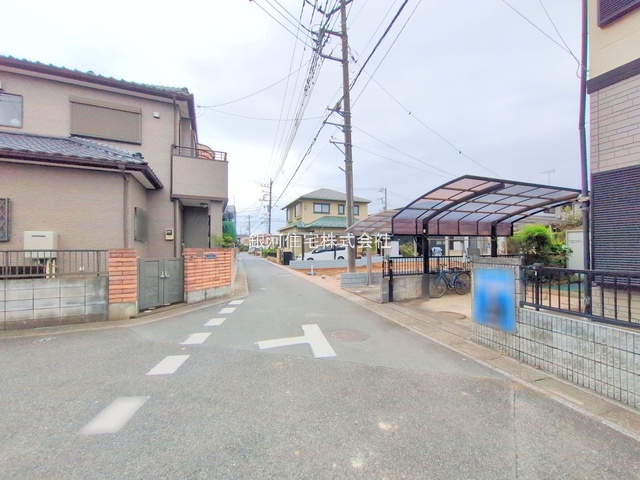 G00384531 埼玉県桶川市坂田東１丁目 新築一戸建て 3998万円 土地面積198.27m² (約59.97坪) 建物面積100.61m² (約30.43坪) 間取り４ＬＤＫ 築年月2026年01月【外観14】