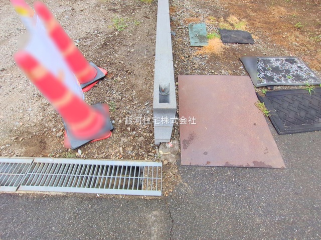 G00384543 千葉県船橋市習志野台４丁目 新築一戸建て 4780万円 土地面積107.87m² (約32.63坪) 建物面積101.07m² (約30.57坪) 間取り４ＬＤＫ 築年月2026年01月【外観13】