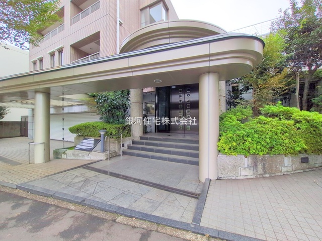 G00384546 東京都世田谷区深沢３丁目 中古マンション 1億3500万円 専有面積100.99m² (約30.54坪) 間取り２ＬＤＫ 所在階2階 築年月1992年01月(築33年)【外観5】