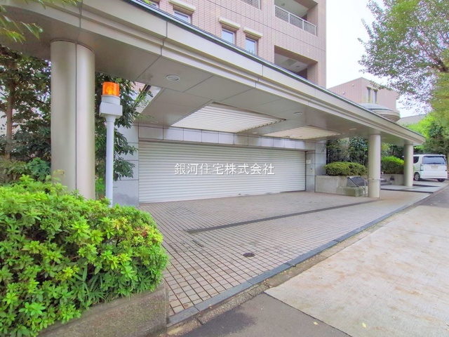 G00384546 東京都世田谷区深沢３丁目 中古マンション 1億3500万円 専有面積100.99m² (約30.54坪) 間取り２ＬＤＫ 所在階2階 築年月1992年01月(築33年)【外観10】