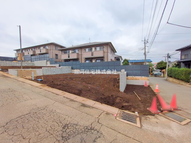 G00384550 千葉県市川市北国分２丁目 新築一戸建て 4690万円 土地面積120.51m² (約36.45坪) 建物面積91.29m² (約27.61坪) 間取り３ＬＤＫ 築年月2026年01月【外観7】