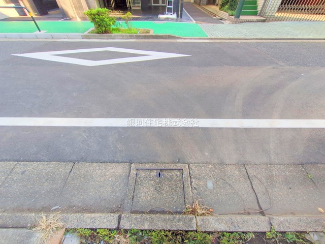 G00384573 東京都足立区梅島１丁目 新築一戸建て 3680万円 土地面積37.17m² (約11.24坪) 建物面積59.32m² (約17.94坪) 間取り３ＬＤＫ 築年月2025年12月【外観11】