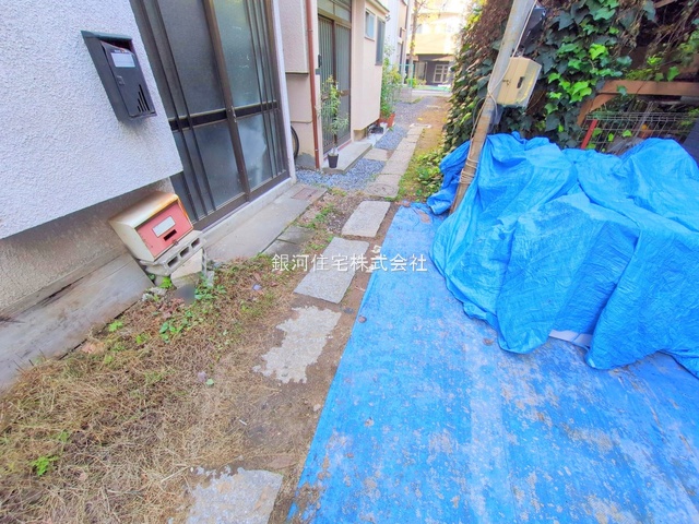 G00384573 東京都足立区梅島１丁目 新築一戸建て 3680万円 土地面積37.17m² (約11.24坪) 建物面積59.32m² (約17.94坪) 間取り３ＬＤＫ 築年月2025年12月【外観17】