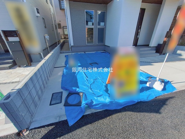 G00384583 千葉県市川市福栄４丁目 新築一戸建て 5790万円 土地面積104.42m² (約31.58坪) 建物面積102.06m² (約30.87坪) 間取り４ＬＤＫ 築年月2025年10月(築１年以内)【外観4】