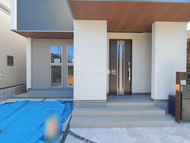 G00384583 千葉県市川市福栄４丁目 新築一戸建て 5790万円 土地面積104.42m² (約31.58坪) 建物面積102.06m² (約30.87坪) 間取り４ＬＤＫ 築年月2025年10月(築１年以内)【外観10】