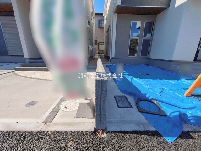 G00384583 千葉県市川市福栄４丁目 新築一戸建て 5790万円 土地面積104.42m² (約31.58坪) 建物面積102.06m² (約30.87坪) 間取り４ＬＤＫ 築年月2025年10月(築１年以内)【外観12】