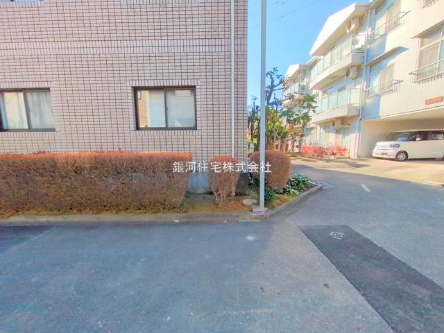 G00384664 神奈川県相模原市南区相模台７丁目 新築一戸建て 3490万円 土地面積90.31m² (約27.31坪) 建物面積96.68m² (約29.24坪) 間取り４ＬＤＫ 築年月2025年11月(築１年以内)【外観7】