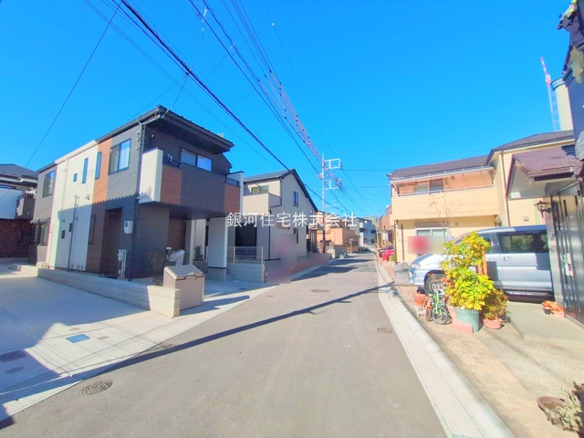 G00384874 千葉県市川市香取１丁目 新築一戸建て 6299万円 土地面積87.36m² (約26.42坪) 建物面積88.81m² (約26.86坪) 間取り３ＬＤＫ 築年月2025年11月(築１年以内)【外観3】