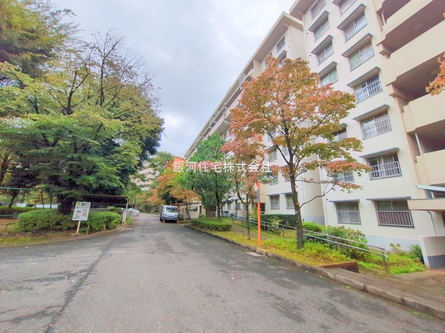 G00385081 東京都西東京市西原町４丁目 中古マンション 2680万円 専有面積74.49m² (約22.53坪) 間取り３ＬＤＫ 所在階3階 築年月1982年07月(築43年)【外観4】